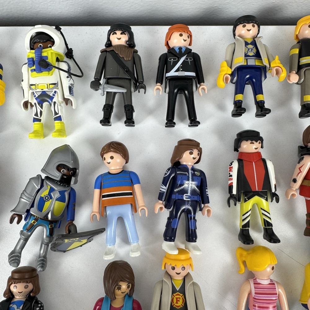 Huge Playmobil Lot 100+ Figures Animals Accessories Bulk Kids Toy Bundle - Picture 13 of 16